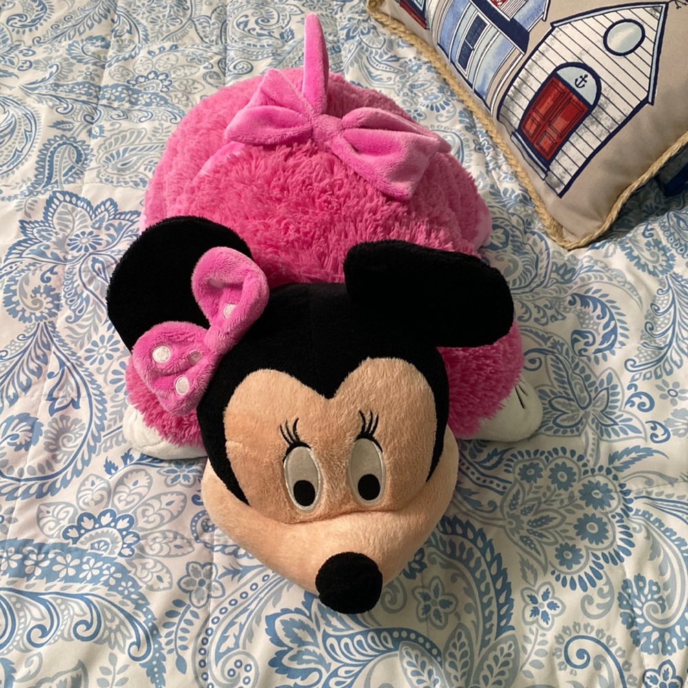 Disney Minnie Mouse Pillow Pet